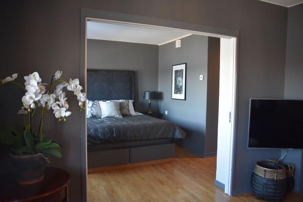Hotel Quality Waterfront 4*