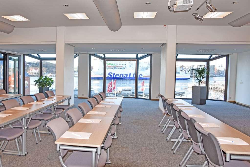Hotel Quality Waterfront 4*