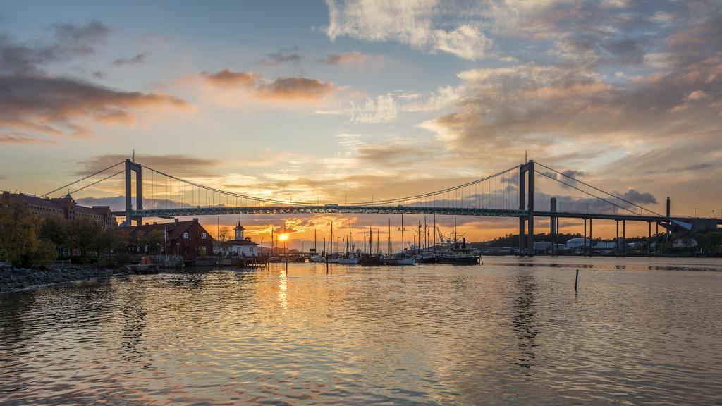 Hotel Quality Waterfront 4*